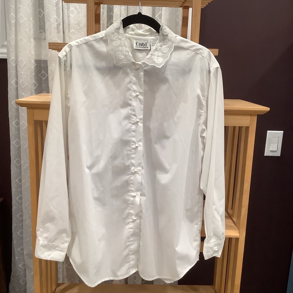 Vintage TABI Long Sleeve White Blouse Sheer Lace Collar Pearl Buttons Size Large